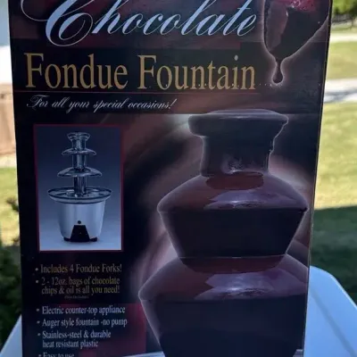 New In Box Chocolate Fondue Fountain 