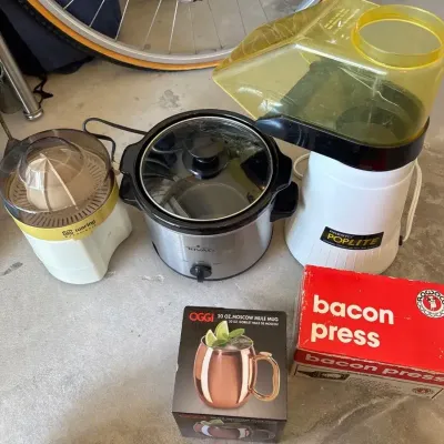 Bacon Press, Small Cook Ware, Juicer, Mug Etc Mini Kitchen Starter