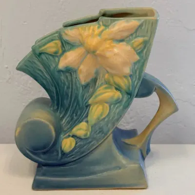 Vintage Roseville Pottery Clematis Cornucopia Vase #193-6 – Blue & Yellow Floral – 6"
