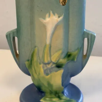 Vintage Roseville Pottery White Rose Pattern Blue Double-Handled Vase – Approx. 7.5”