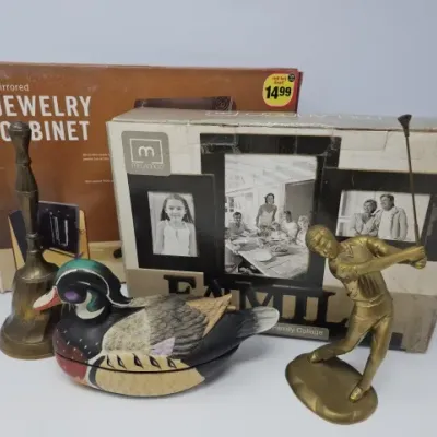 Sale Photo Thumbnail #241