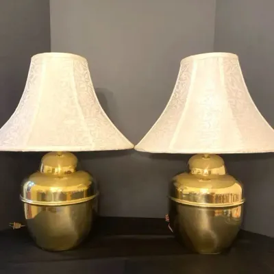 Vintage Urn/Ginger Jar Style Brass Table Lamp