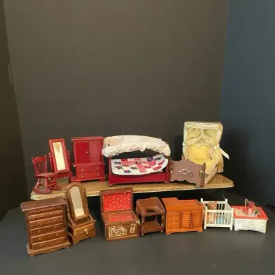 Dollhouse Miniatures Lot 1 Bedroom Set