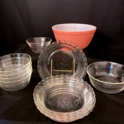 Pyrex- Pink Mixing Bowl Mini Tart Plates And More