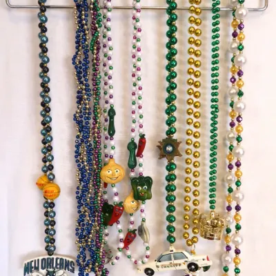 Sale Photo Thumbnail #175: Mardi Gras Beads