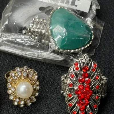 Sale Photo Thumbnail #818