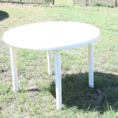 Sale Photo Thumbnail #271: White Plastic Round Patio Table