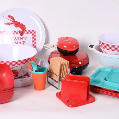 Sale Photo Thumbnail #194: Crawfish Platter, Melamine Bowls & Mini Waffle Maker