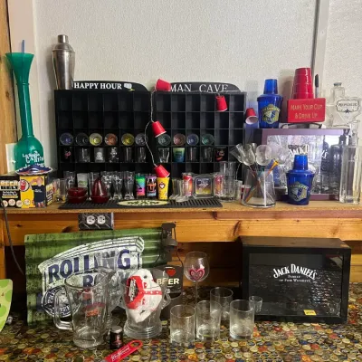 Sale Photo Thumbnail #259: Bar Glassware, Jack Daniel's Box & Shot Glasses