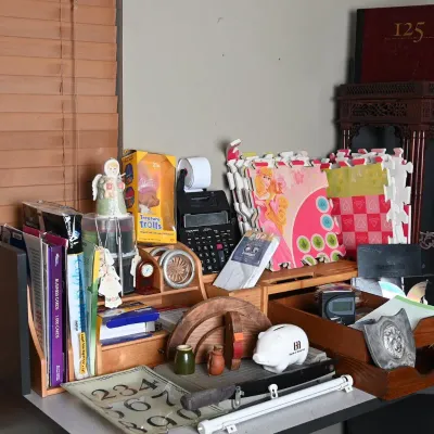 Sale Photo Thumbnail #310: Office Contents, Calculator, Books & Desk Decor