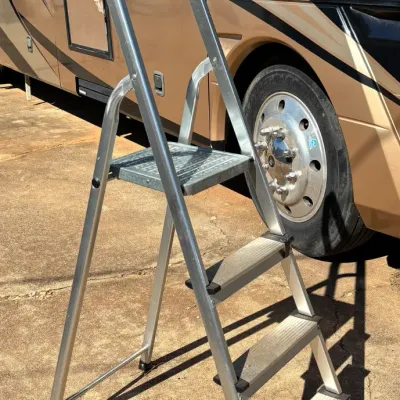 Sale Photo Thumbnail #327: Aluminum Folding Step Ladder