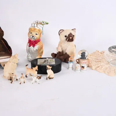 Sale Photo Thumbnail #184: Cat & Dog Figurines, Metal Cat Sculpture & Doilies