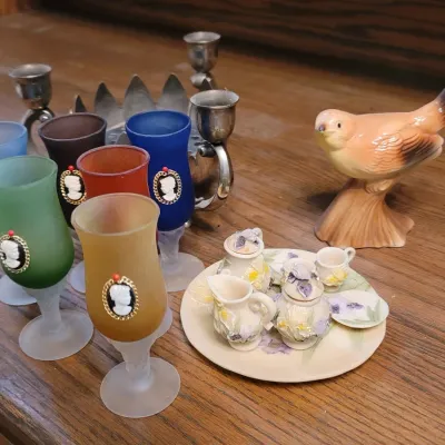 Sale Photo Thumbnail #18: Frosted glass cordials with cameo accents