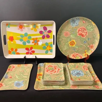 Vintage Floral Serving Trays & Matching Snack Trays 