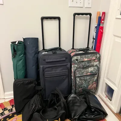 Luggage, Camp Chairs & Umbrellas 