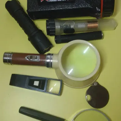 Flashlights Magnifiers And The Combo 