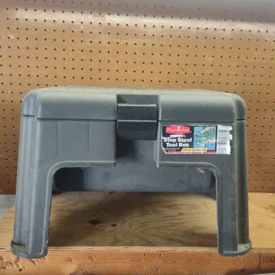 Rubbermaid Step Stool Toolbox  With Contents