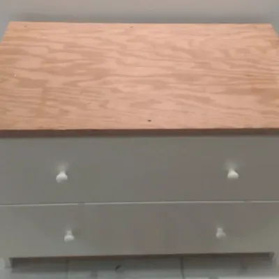Reinforced Short Chest Of Drawers