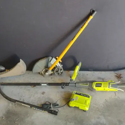 Ryobi 40 Volt Weed eater With Expand-it