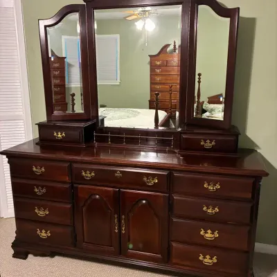 Gorgeous 2 Piece Wooden Dresser And Folding Mirrors 
