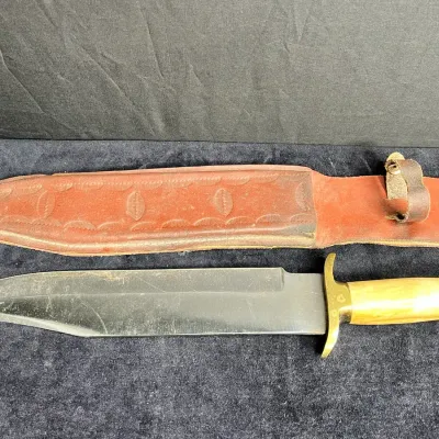 Vintage Hunting Knife With Sheath