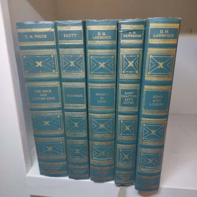 International Collector's Library 5 In Green