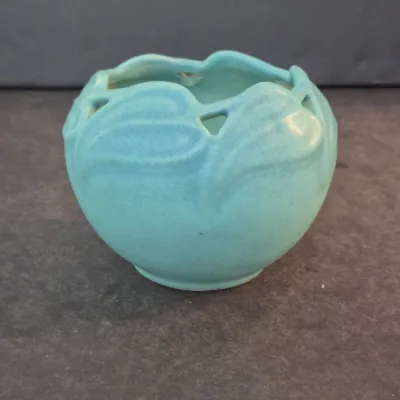 Sale Photo Thumbnail #39: 1920s-30s Van Briggle Art Pottery 4" Philodendron Rose Bowl