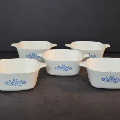 Sale Photo Thumbnail #26: Corning Ware "Blue Cornflower" 5 2¾-Cup Individual Bakers