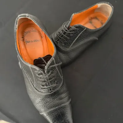 Santoni Fatto A Mano Black Grained Leather Cap Toe Oxford Shoes IT 8.5 6133