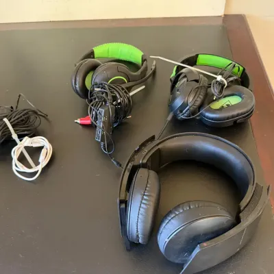 Sony PS3 Wireless Stereo Headset CECHYA-0080 & Turtle Beach Gaming Headsets Lot