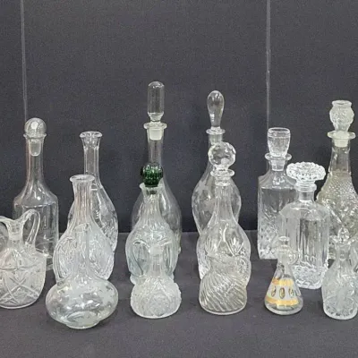 Vintage To Modern Decanter Lot (WH9)