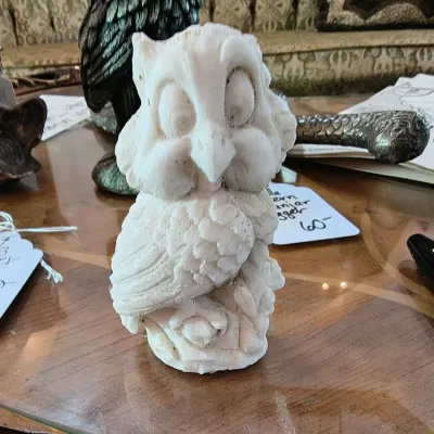 Sale Photo Thumbnail #114: Italian alabaster owl