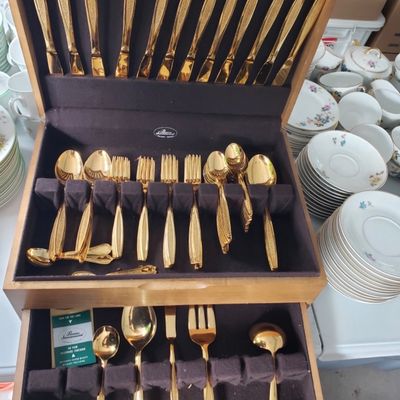 Flatware in the box