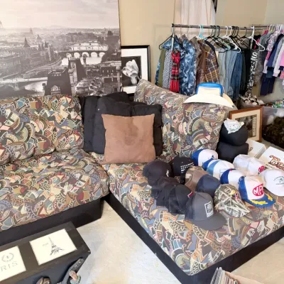 Sale Photo Thumbnail #317