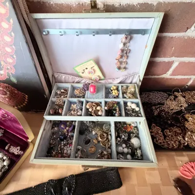 Sale Photo Thumbnail #88