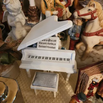 Sale Photo Thumbnail #44