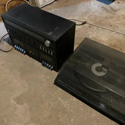 1980s Turntable Stereo