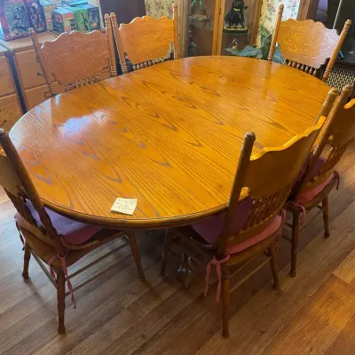 Oval Table And 6 Chairs 