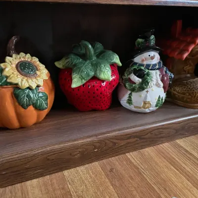 4 Cookie Jars