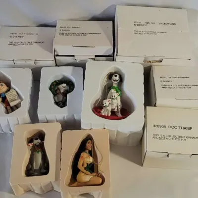 5 New Open Box Disney Christmas Ornaments - Pinocchio, Pocahontas, Tramp Dog, Dalmatians, Raccoon