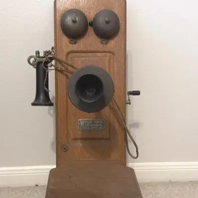 McLean Electric Co. Oak Wall Telephone w/ Hand Crank