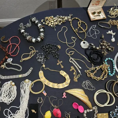 Sale Photo Thumbnail #68