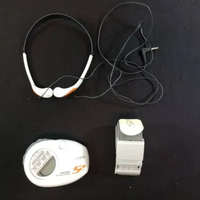Walkman Mega Bass SRF-M85W