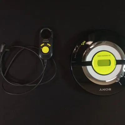 Sony CD Walkman D-EJ100 *Functionality Untested