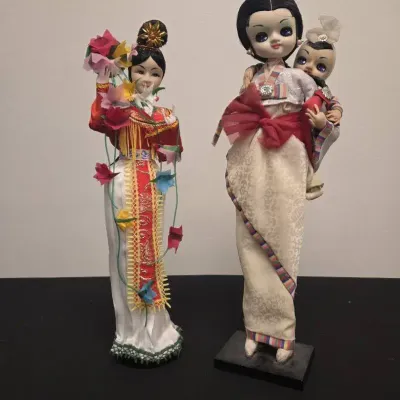 Vintage Korean And Geisha Souvenir Dolls