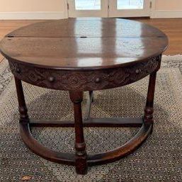 Mid-17th (Pilgrim Century) English Oak Round Tavern / Drop-Leaf Credence Table