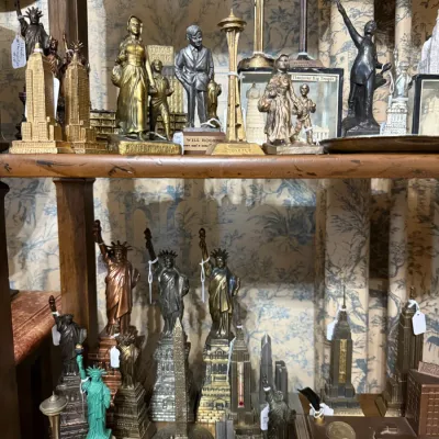 Sale Photo Thumbnail #103
