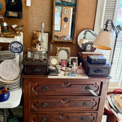Sale Photo Thumbnail #219