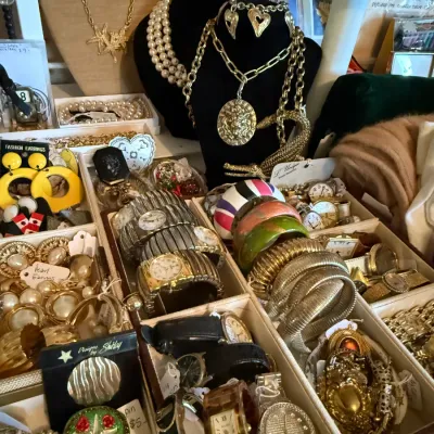 Sale Photo Thumbnail #214
