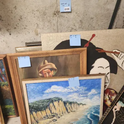 Estate sale photo